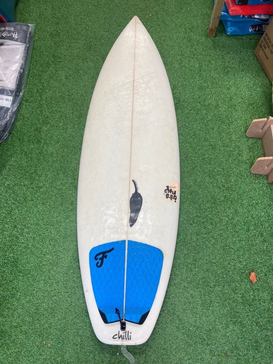 chilli-surfboards-churro-second-hand-surfboard-futures-galway-ireland-blacksheepsurfco