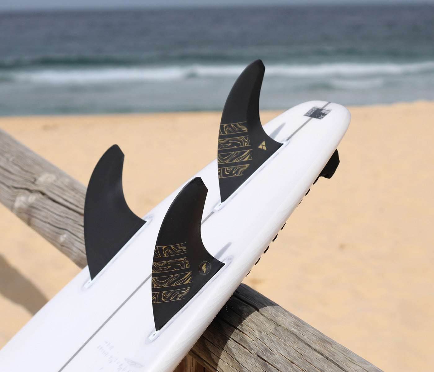 futures-fins-alpha-vector-3-2-medium-surfboard-fin-release-fin-galway-ireland-blacksheepsurfco